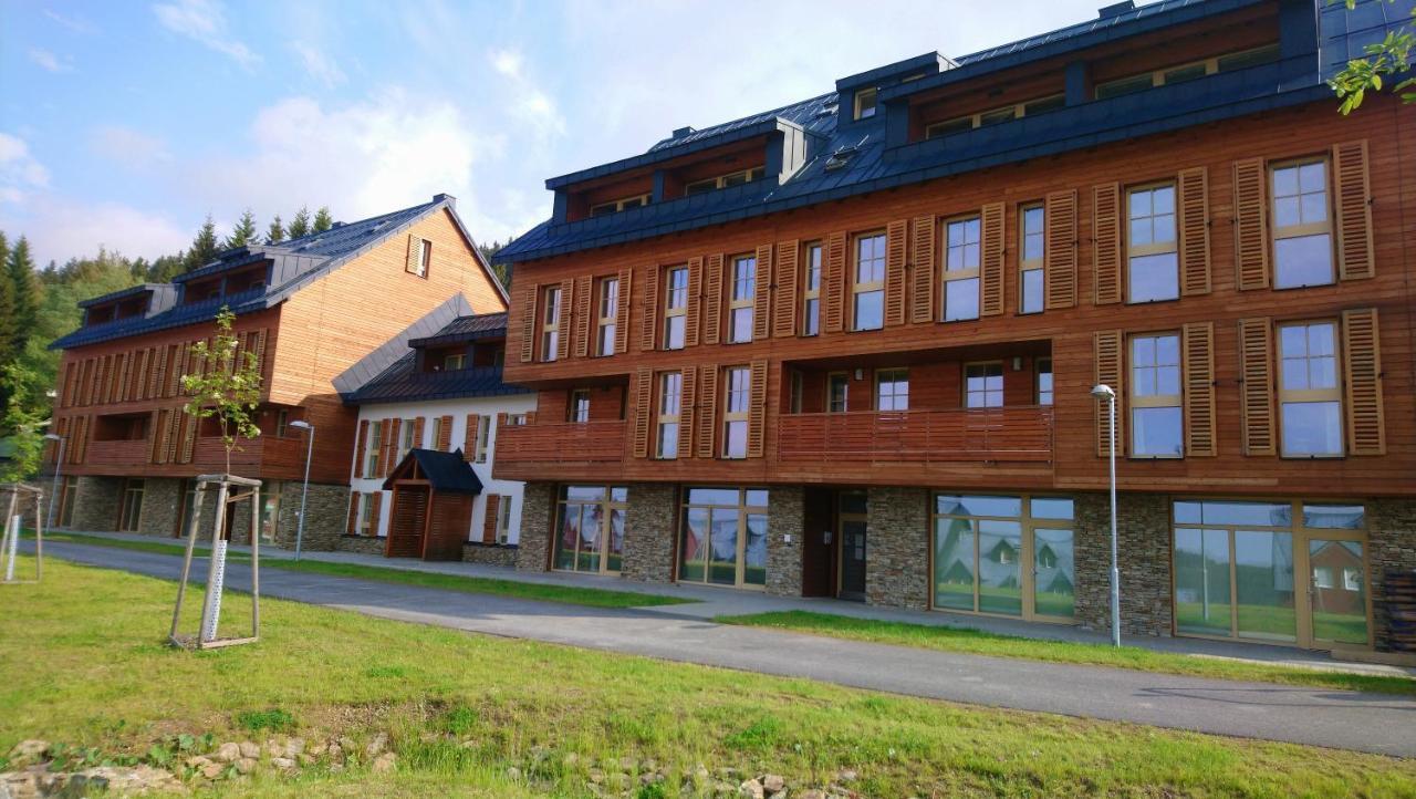 Apartman Horni Misecky - Luxusni Ubytovani Pro Dve Rodiny S Detmi 外观 照片