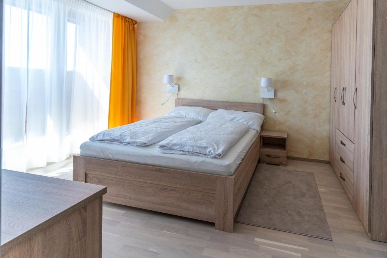 Apartman Horni Misecky - Luxusni Ubytovani Pro Dve Rodiny S Detmi 外观 照片