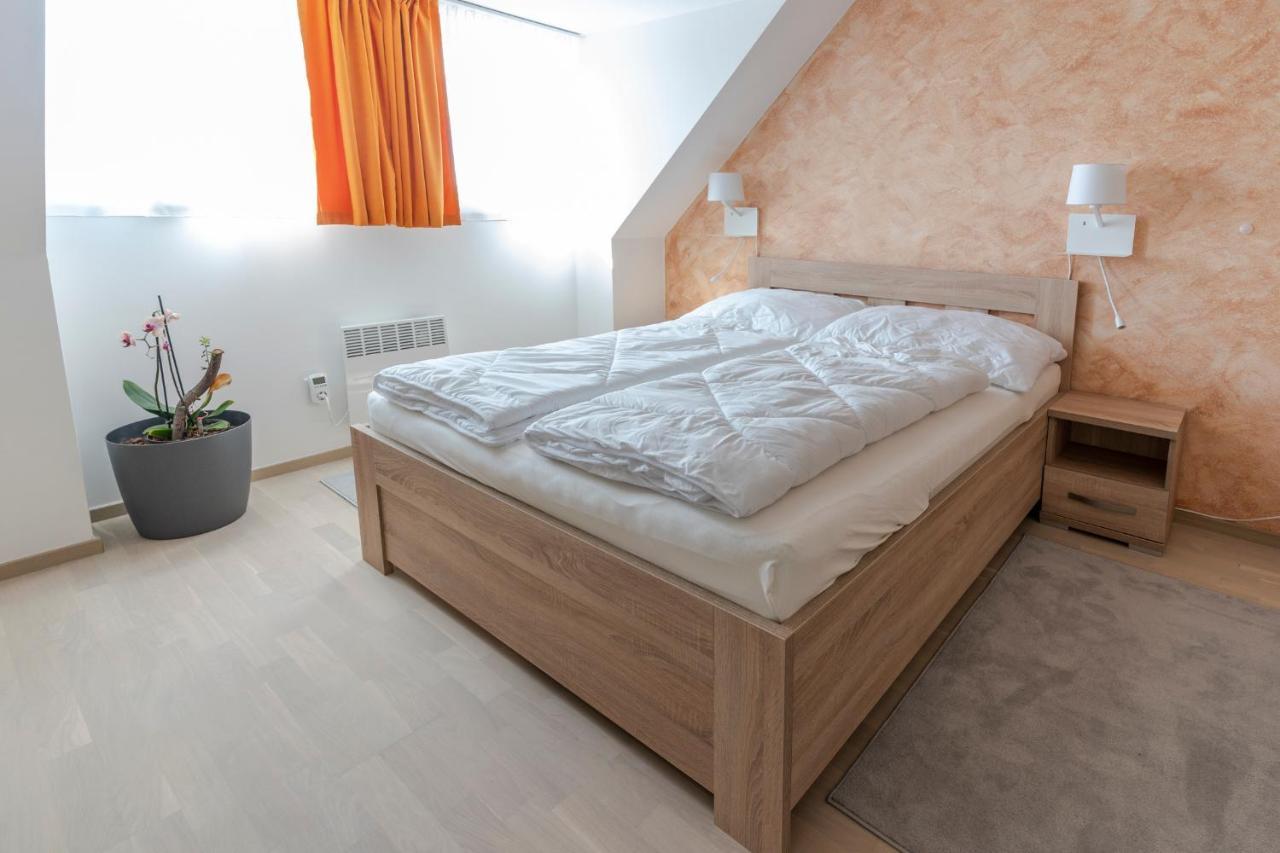 Apartman Horni Misecky - Luxusni Ubytovani Pro Dve Rodiny S Detmi 外观 照片